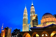 Asy Syakirin Mosque with Petronas Towers Asy Syakirin Mosque with Petronas Towers